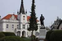 Pečky – Pomník se sochou T. G. Masaryka